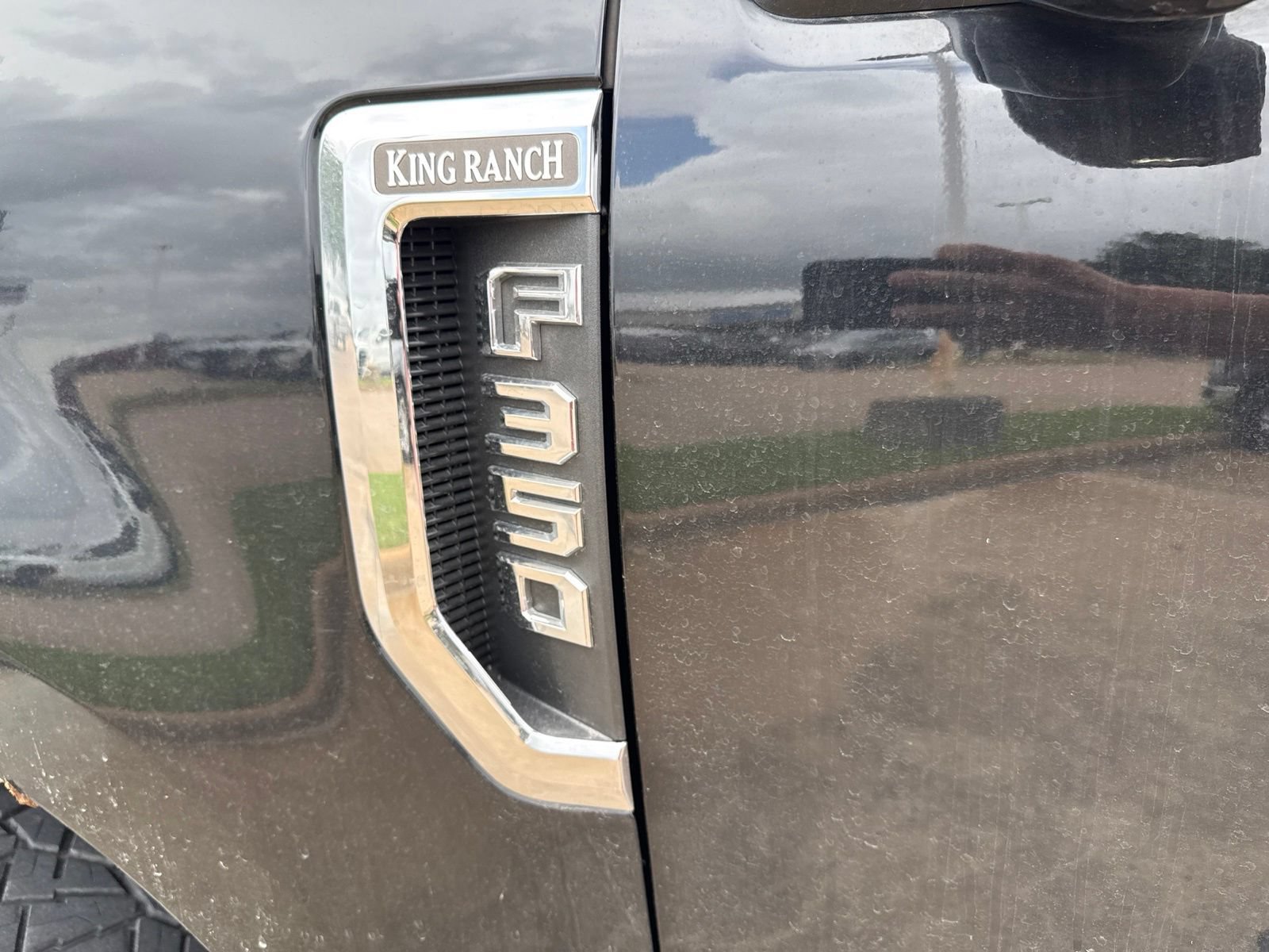 Used 2022 Ford F350 King Ranch w/ King Ranch Ultimate Package AWD/4WD image 13