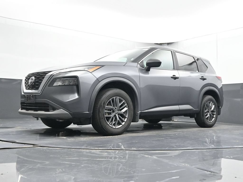 Used 2023 Nissan Rogue S AWD/4WD image 36