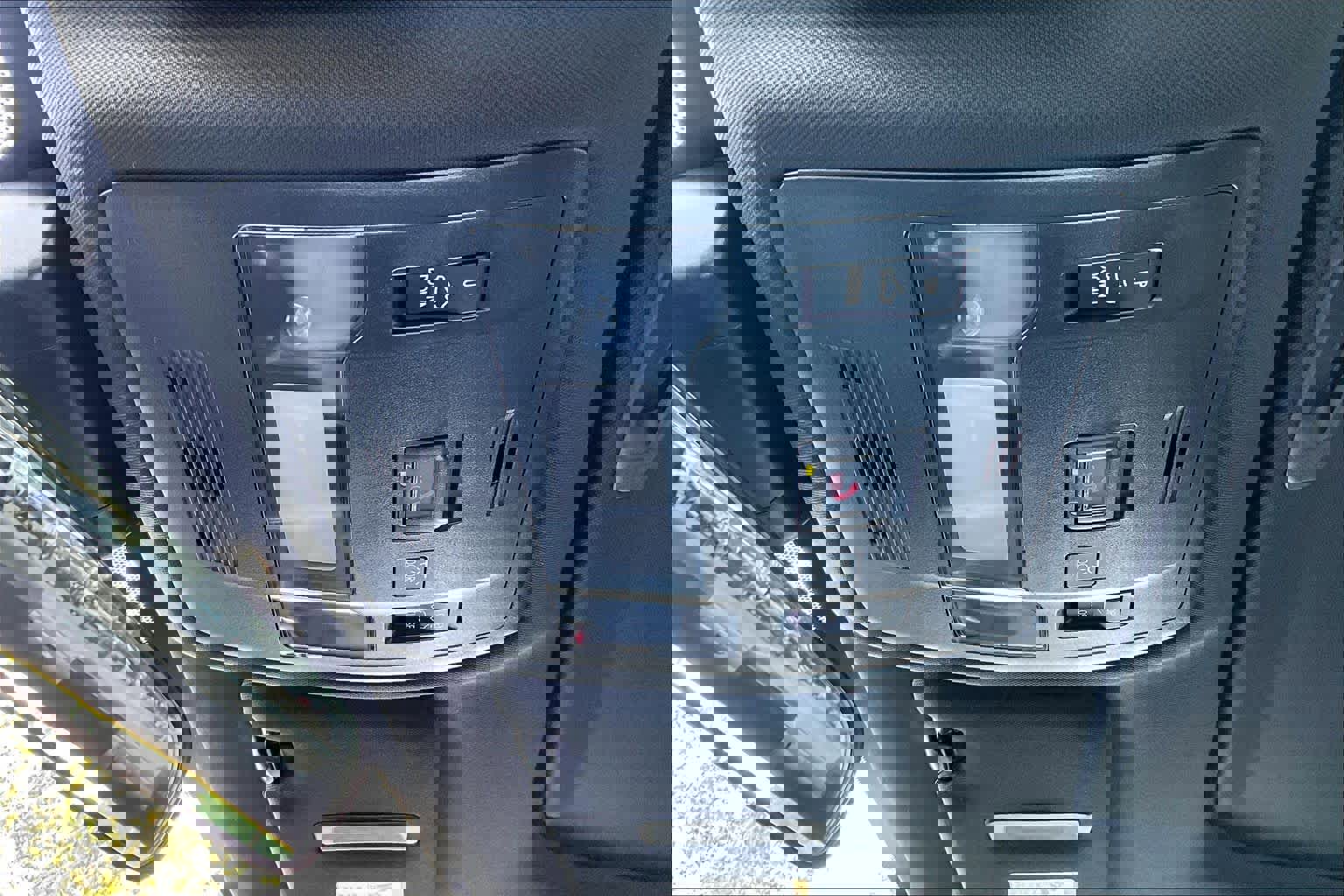 Used 2025 Lexus IS 350 F Sport w/ Accessory Package image 32