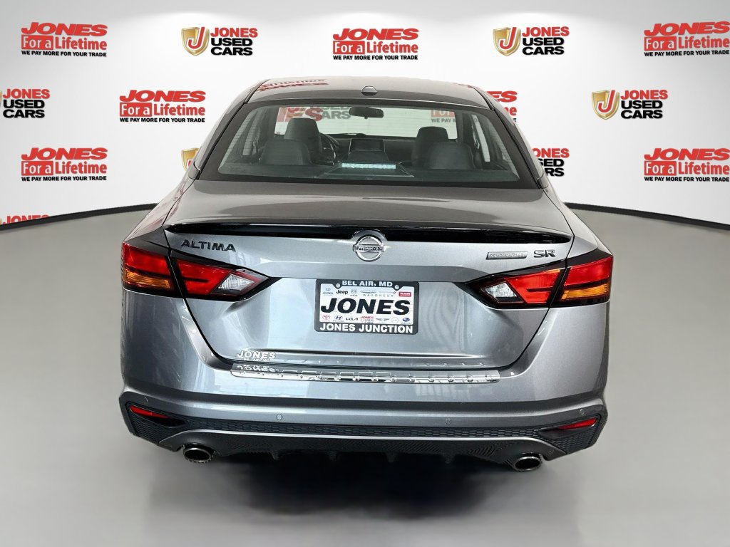 Used 2022 Nissan Altima 2.5 SR w/ Midnight Edition Package FWD image 15
