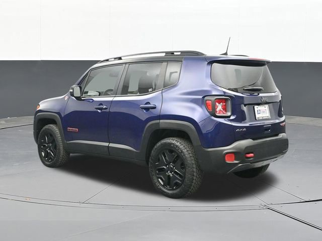 Used 2018 Jeep Renegade Trailhawk w/ Cold Weather Group II AWD/4WD image 10