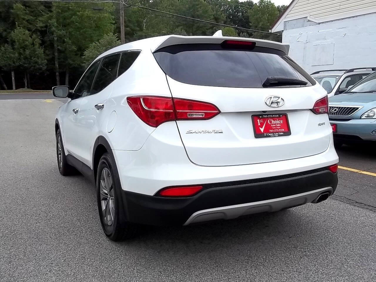 Used 2013 Hyundai Santa Fe Sport w/ Technology Pkg FWD image 2