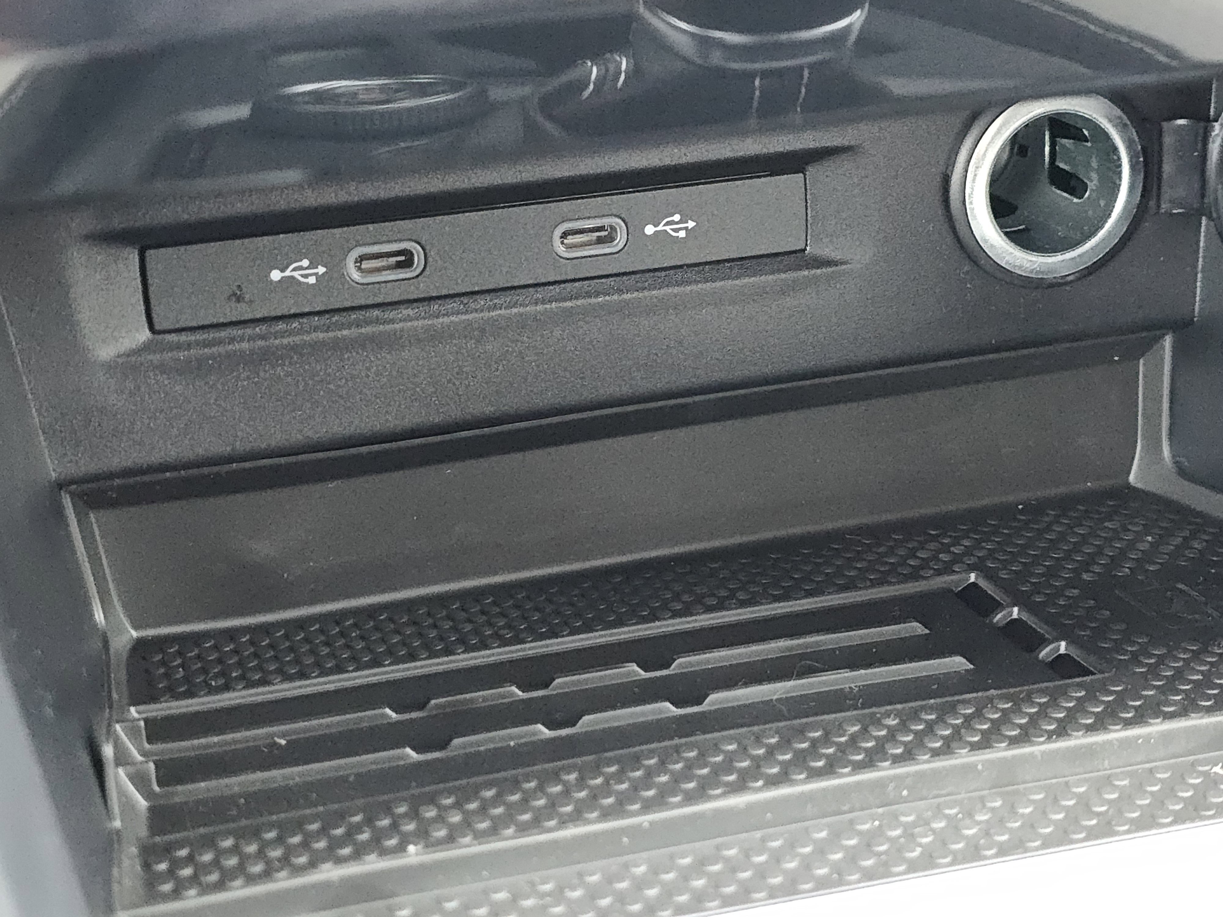 New 2026 Volkswagen Taos SE image 24