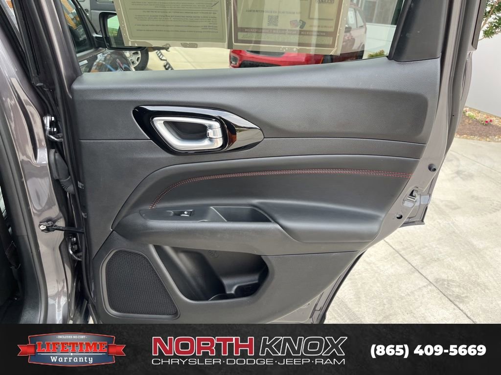 Used 2024 Jeep Compass Trailhawk AWD/4WD image 24