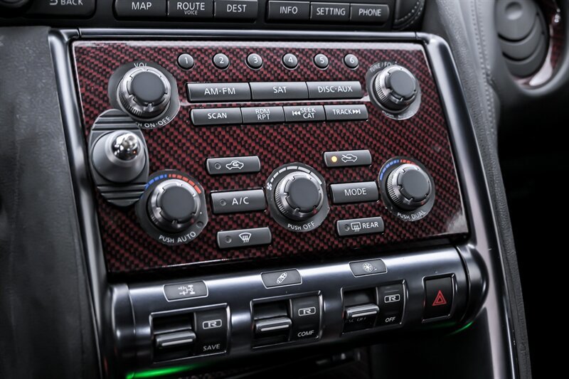 Used 2012 Nissan GT-R Black Edition AWD/4WD image 31