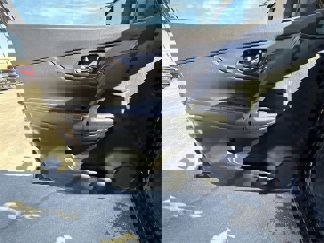 Used 2015 Nissan Rogue S image 13