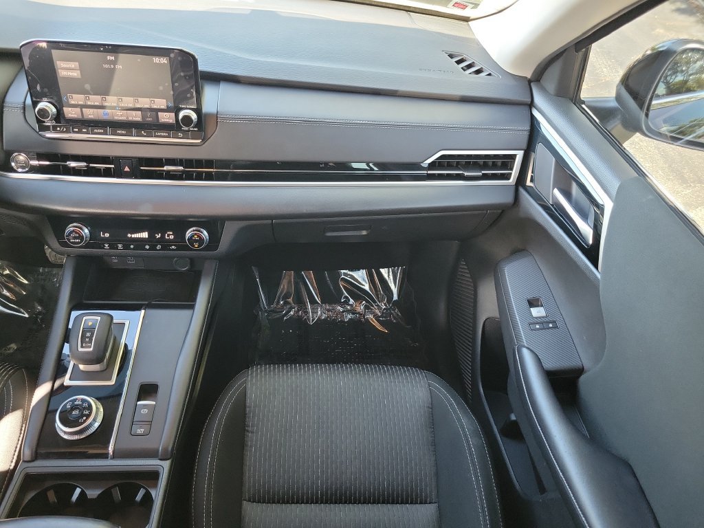 Used 2023 Mitsubishi Outlander ES FWD image 17