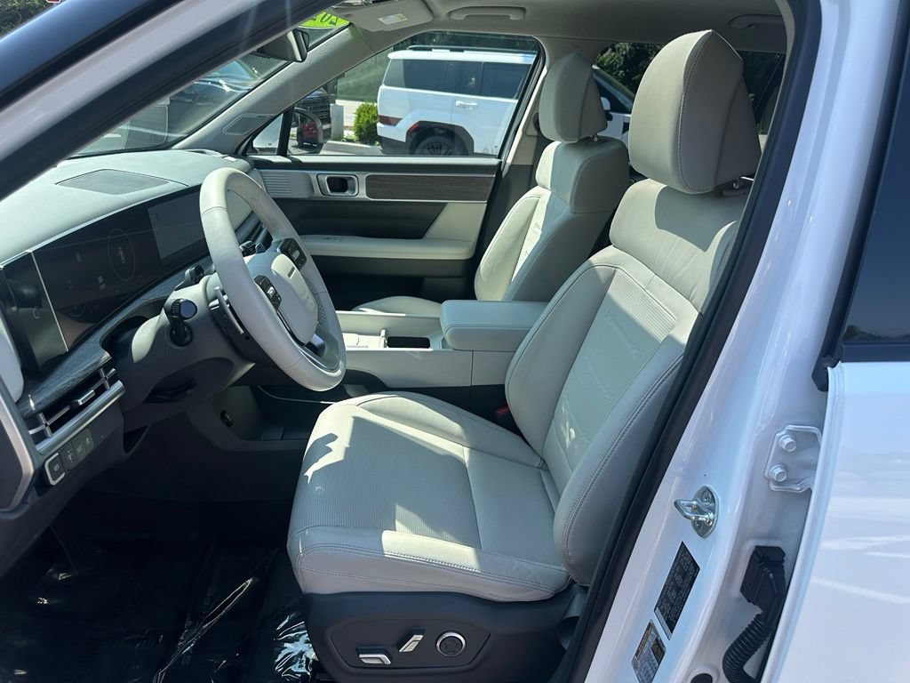 Certified 2024 Hyundai Santa Fe Limited AWD/4WD image 15