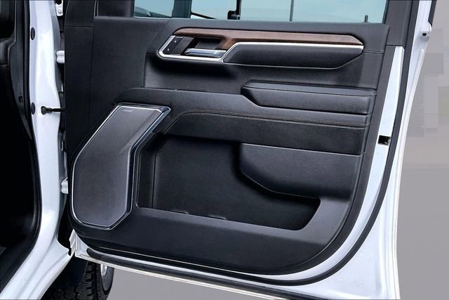 Used 2024 Chevrolet Silverado 2500 High Country w/ Technology Package image 19