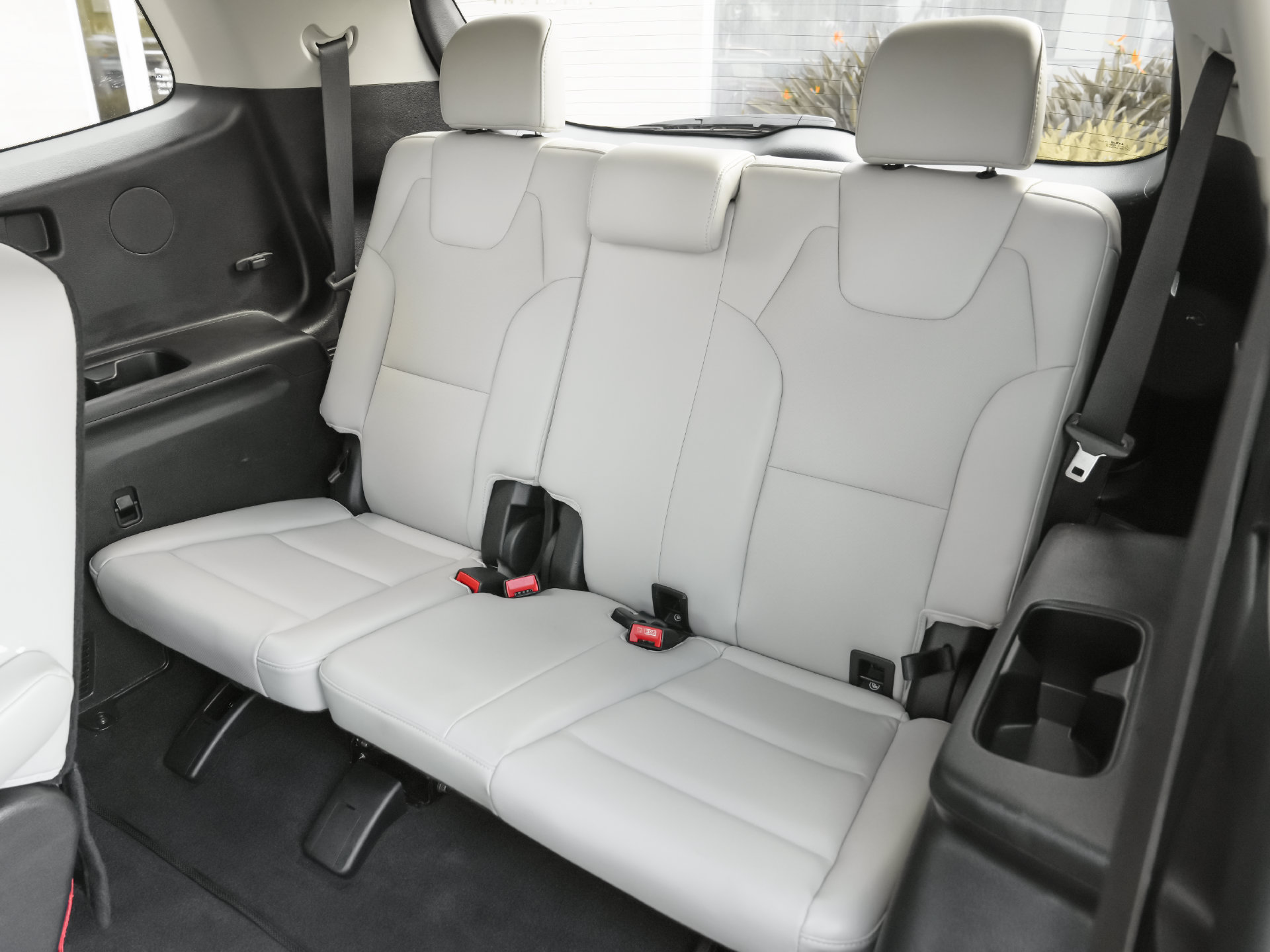 Used 2025 Kia Telluride S FWD image 45