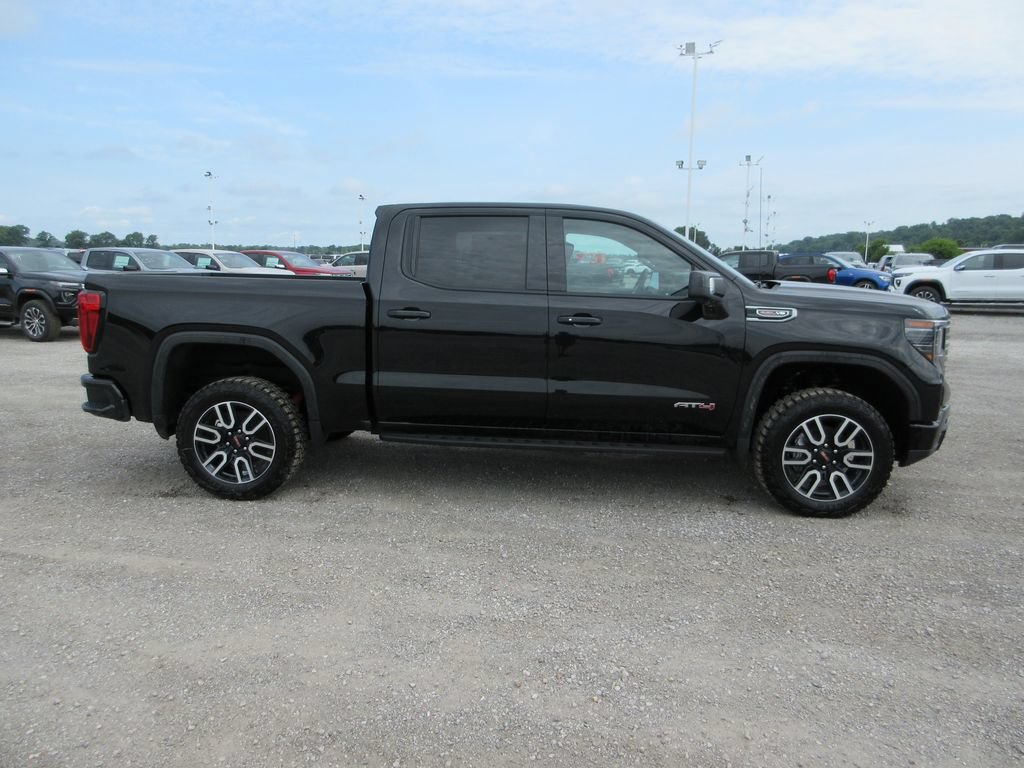New 2026 GMC Sierra 1500 AT4 w/ AT4 Premium Package AWD/4WD image 3