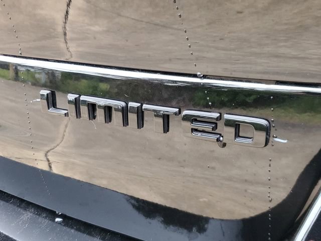 New 2025 Jeep Grand Cherokee L Limited w/ Black Appearance Package image 5