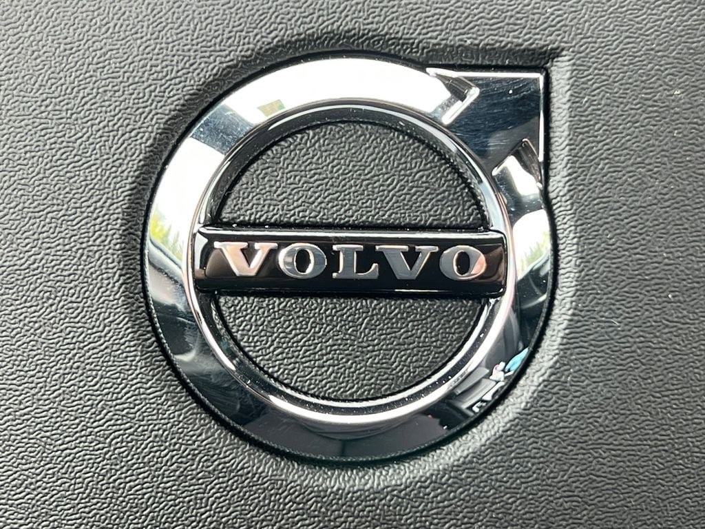 New 2026 Volvo XC40 B5 Ultra w/ Climate Package AWD/4WD image 37