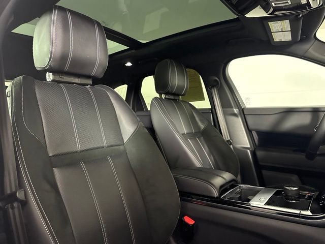 Used 2019 Land Rover Range Rover Velar R-Dynamic SE AWD/4WD image 32