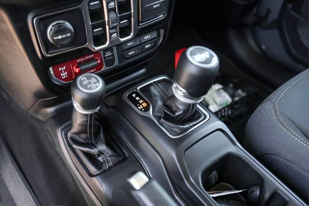 Used 2025 Jeep Wrangler Unlimited Sport S 4xe image 21