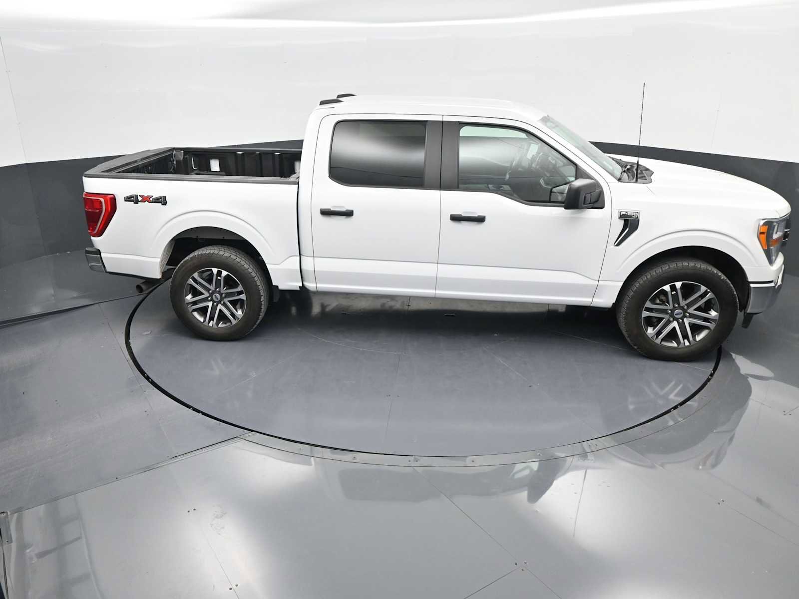 Used 2022 Ford F150 XLT image 29
