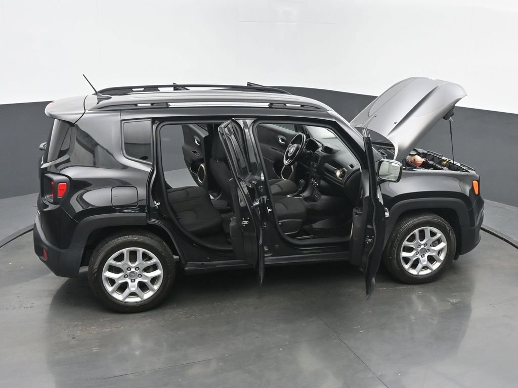 Used 2017 Jeep Renegade Latitude FWD image 63