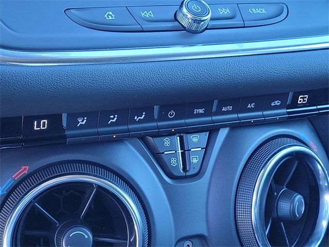 Used 2023 Chevrolet Blazer LT image 17