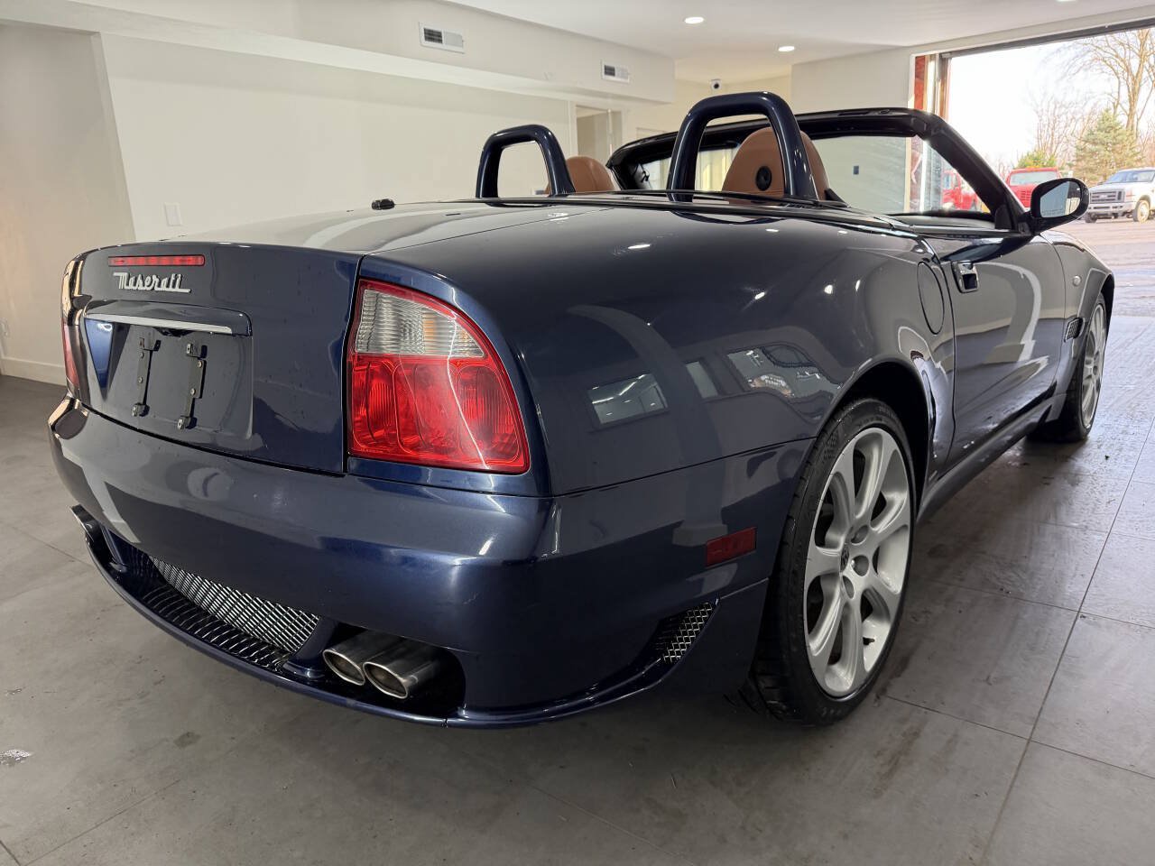 Used 2005 Maserati Spyder GT RWD image 9