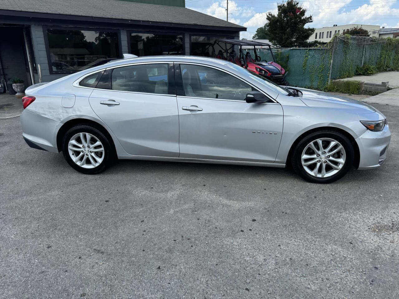 Used 2018 Chevrolet Malibu LT image 8