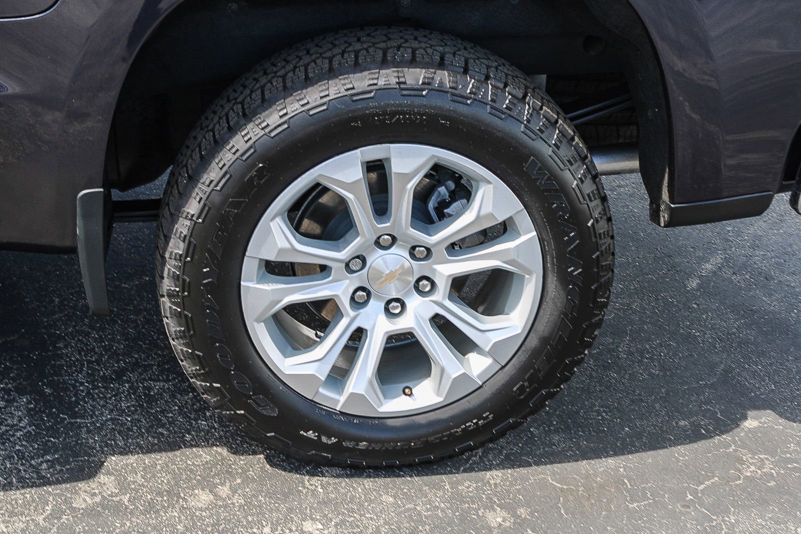 Used 2023 Chevrolet Silverado 1500 LTZ w/ LTZ Convenience Package II image 6