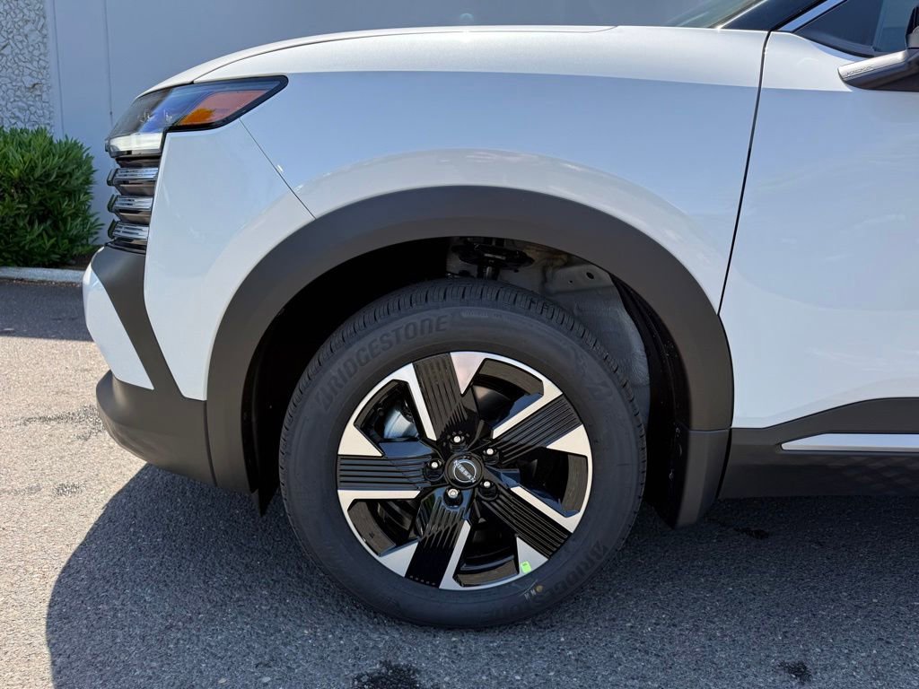 New 2026 Nissan Kicks SV AWD/4WD image 11