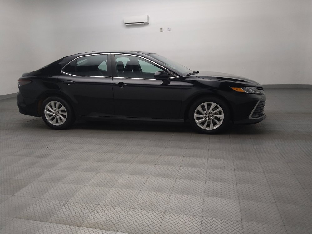 Used 2022 Toyota Camry LE FWD image 11