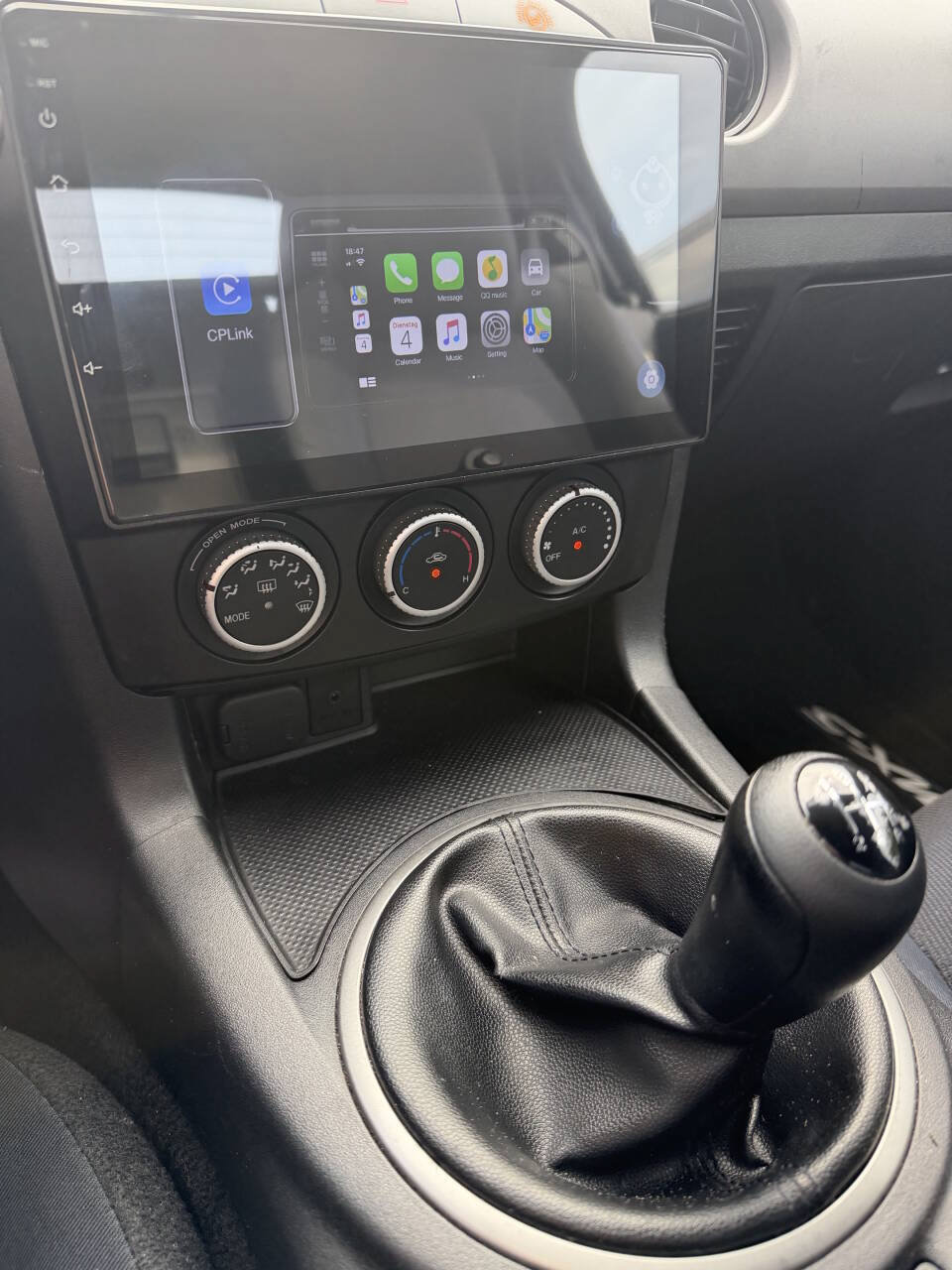 Used 2012 MAZDA MX-5 Miata Sport w/ Convenience Pkg RWD image 13