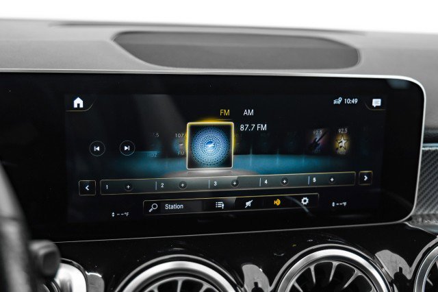 Used 2021 Mercedes-Benz GLB 35 AMG 4MATIC image 24