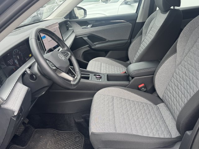 Used 2026 Volkswagen Tiguan S AWD/4WD image 22