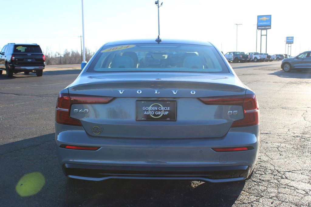 Used 2024 Volvo S60 B5 Plus image 8