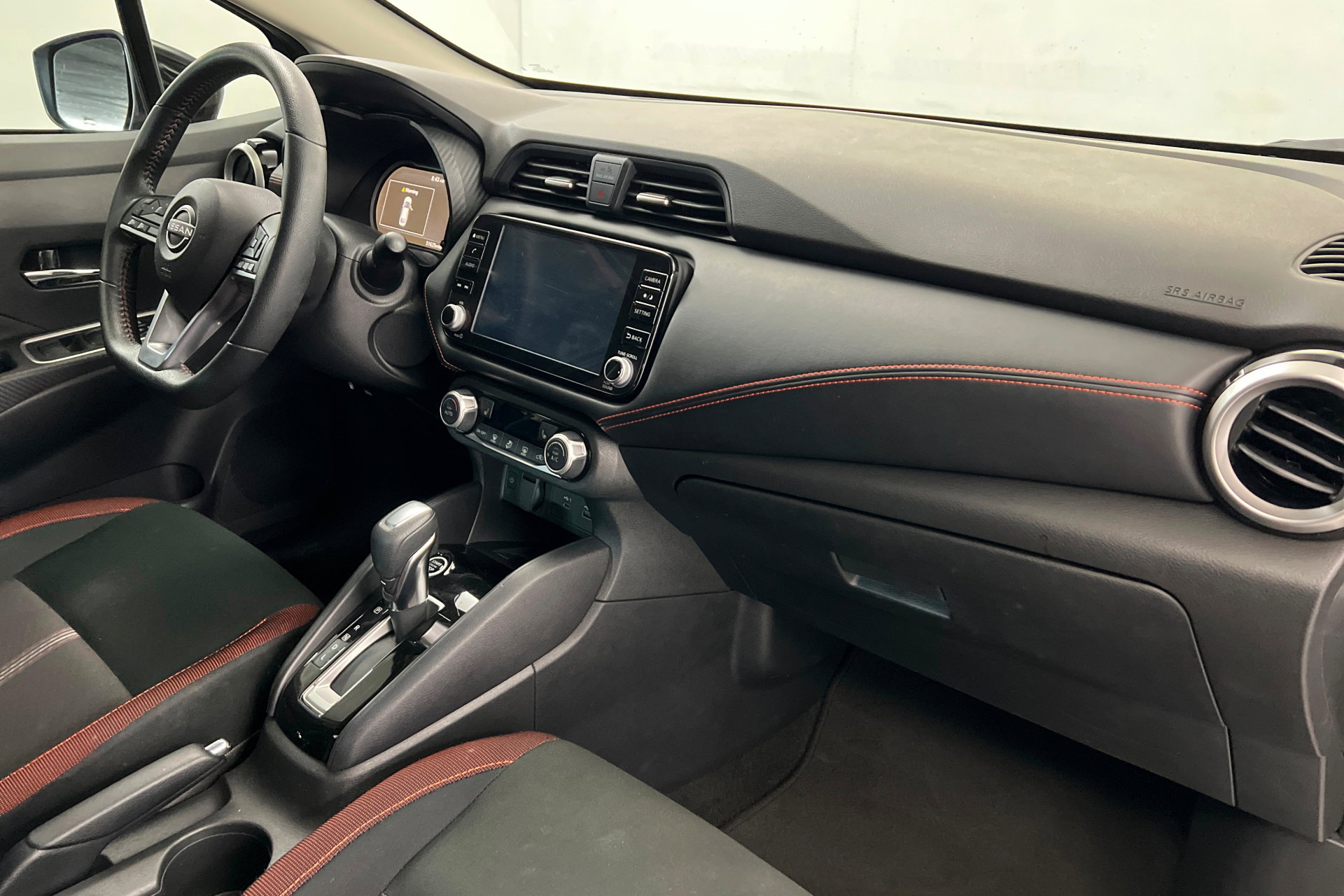 Used 2024 Nissan Versa SR w/ Trunk Package image 24