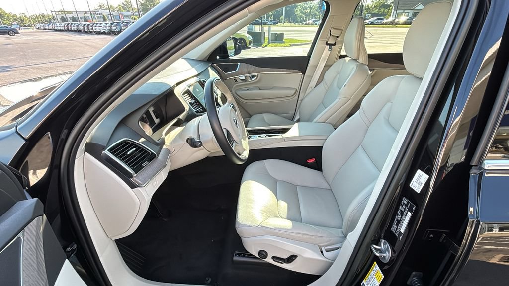 Certified 2023 Volvo XC90 B6 Plus w/ Protection Package Premier AWD/4WD image 24