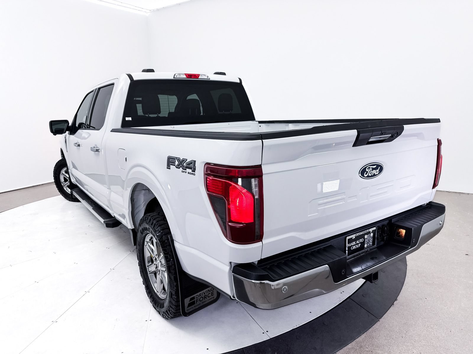 Used 2024 Ford F150 XLT w/ FX4 Off-Road Package AWD/4WD image 7