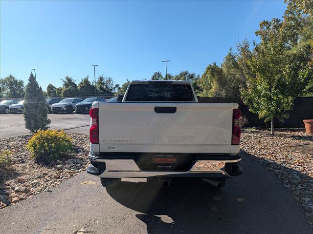 Used 2024 Chevrolet Silverado 3500 LT w/ Convenience Package AWD/4WD image 4