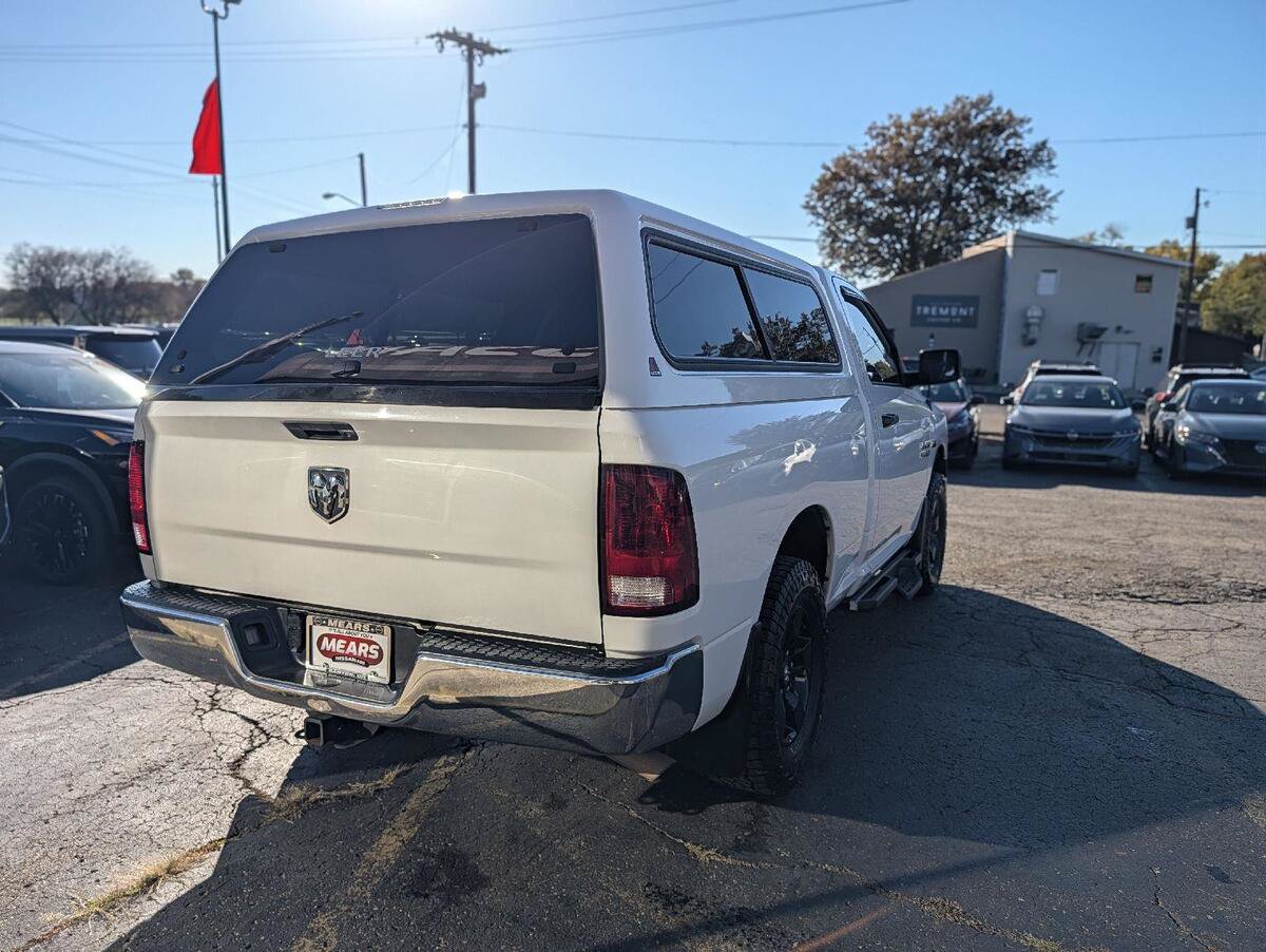 Used 2017 RAM 1500 Tradesman w/ Chrome Appearance Group RWD image 11