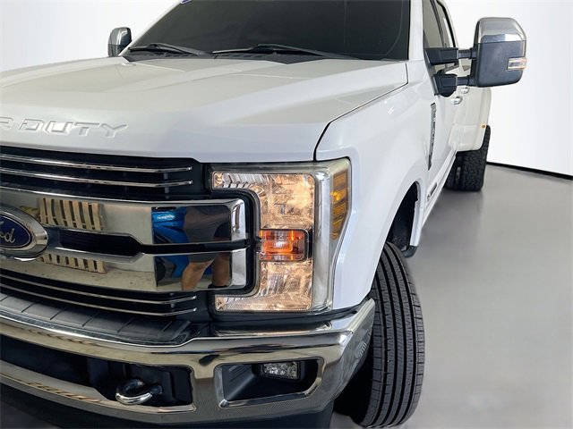Used 2019 Ford F350 Lariat w/ Lariat Ultimate Package image 3