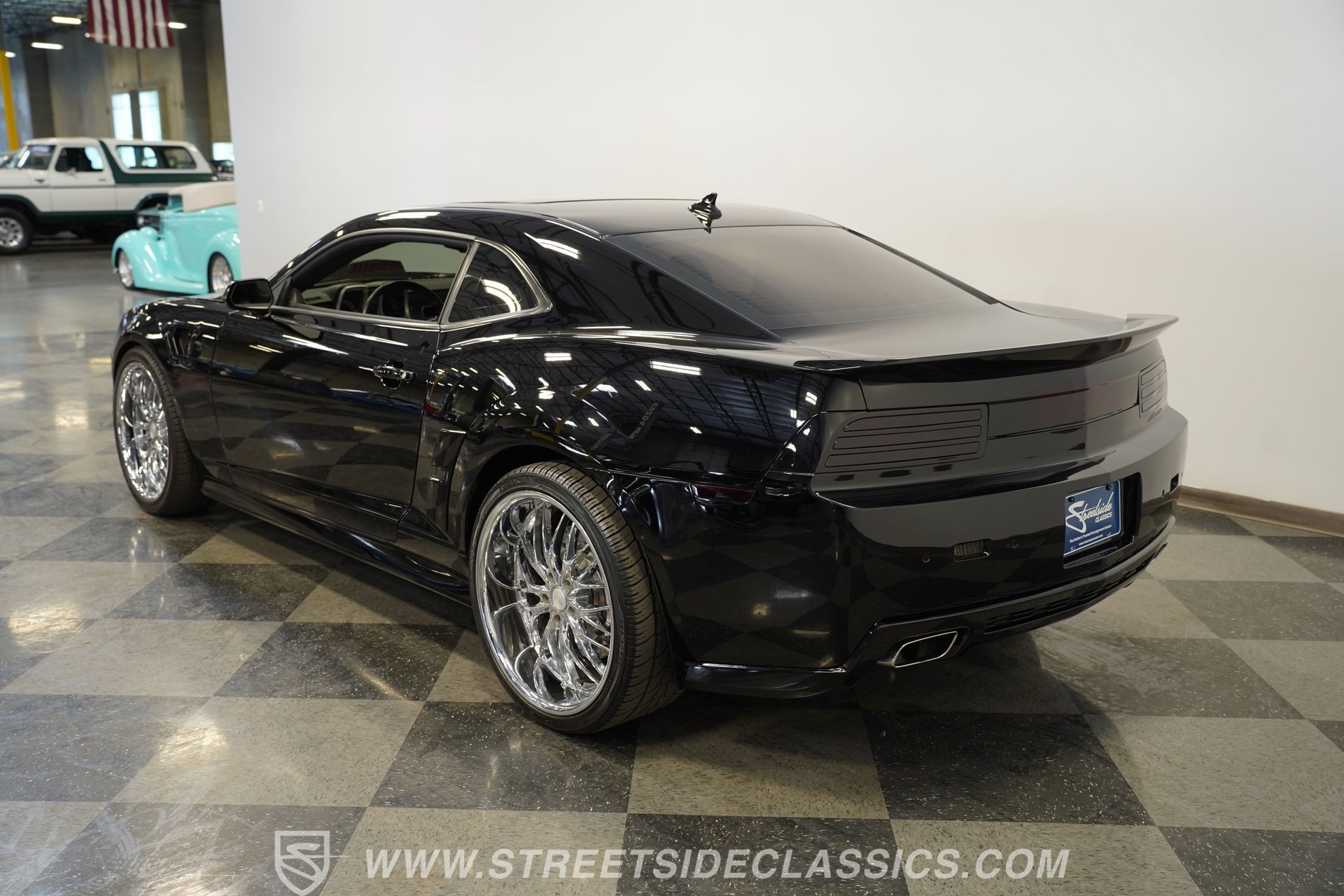 Used 2010 Chevrolet Camaro SS w/ RS Package RWD image 10