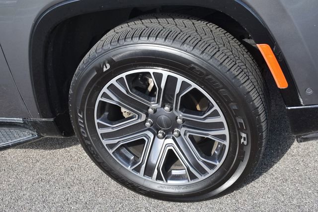 Used 2022 Jeep Wagoneer Series III AWD/4WD image 13