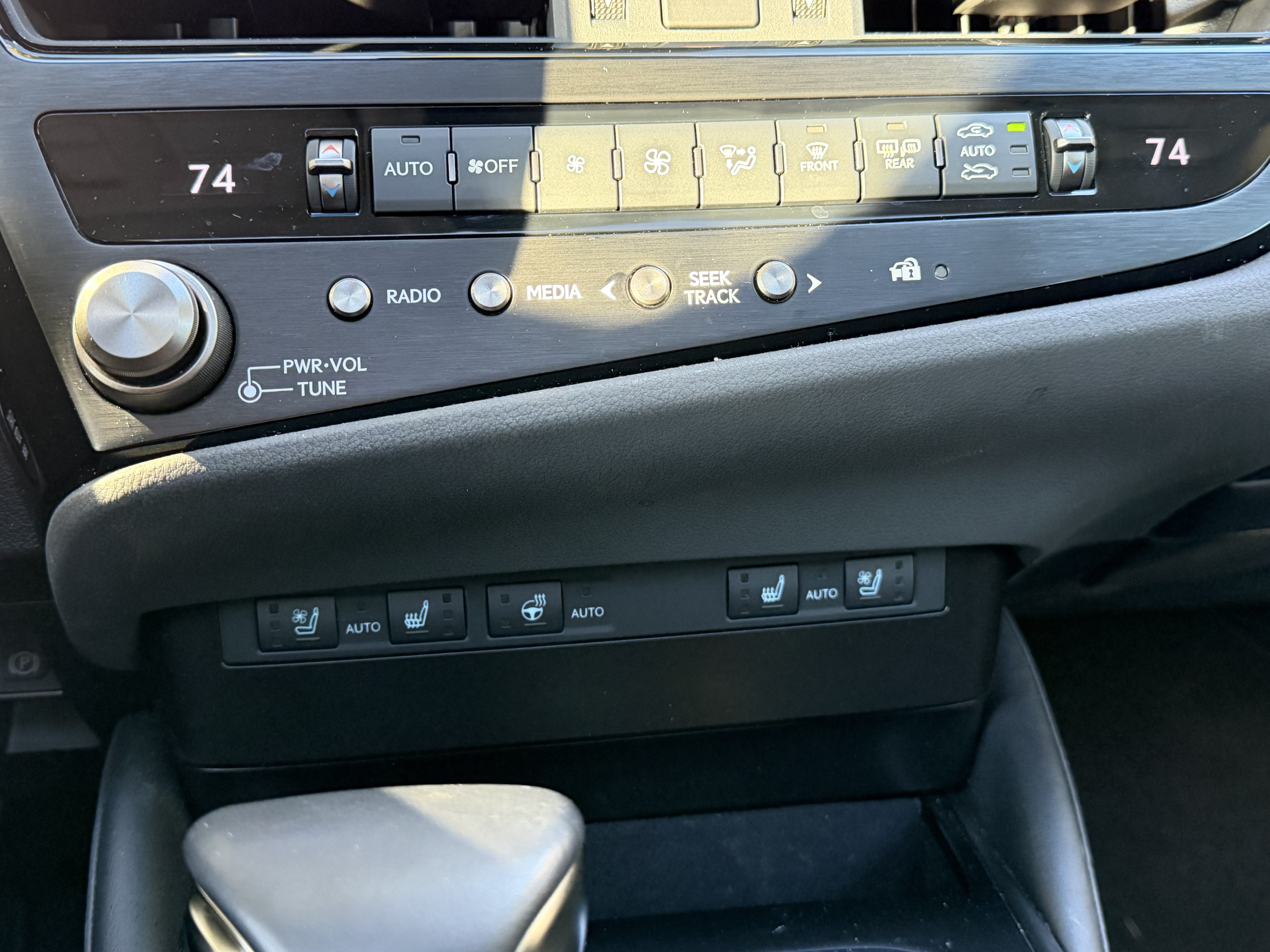Certified 2025 Lexus ES 350 w/ Premium Package FWD image 25