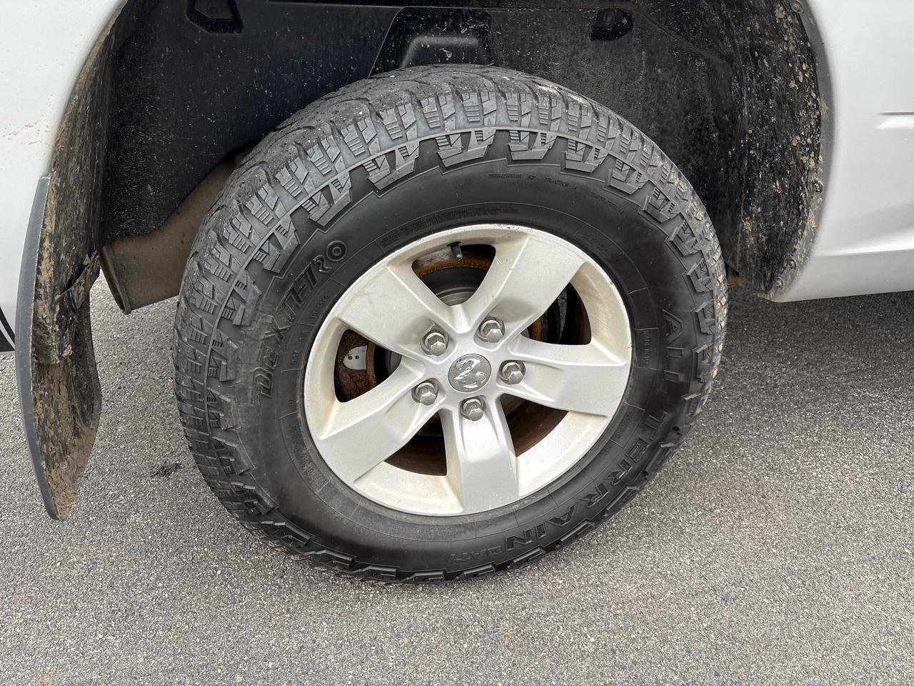 Used 2018 RAM 1500 ST w/ SXT Appearance Group image 18