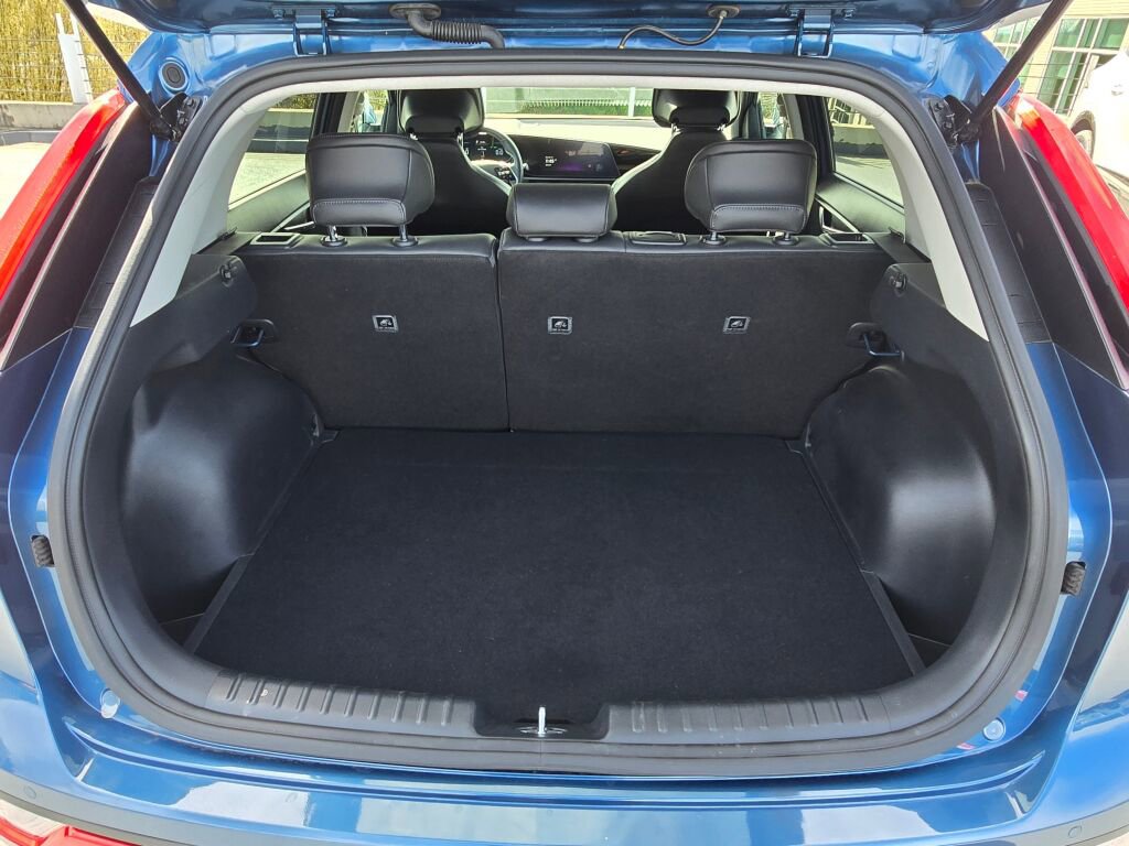 Used 2024 Kia Niro EX Touring image 15