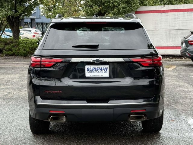 Used 2023 Chevrolet Traverse Premier w/ Redline Edition FWD image 3