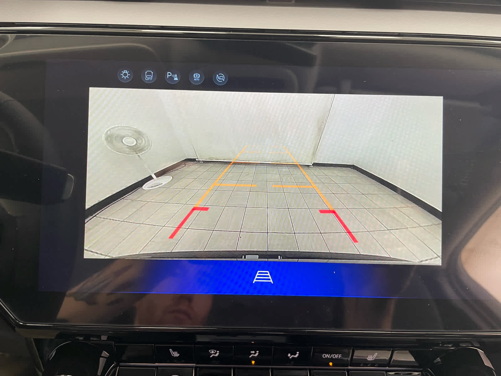 New 2027 Chevrolet Bolt LT w/ Comfort Package FWD image 5
