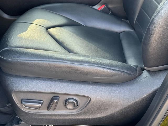 Used 2022 Toyota Highlander XLE image 33