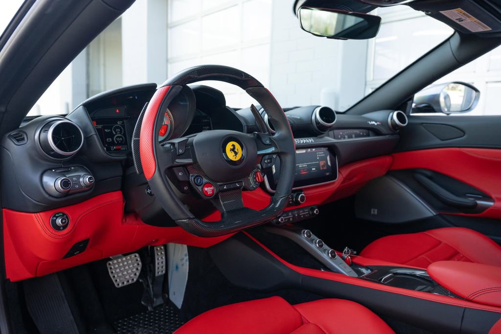 Certified 2022 Ferrari Portofino M image 32