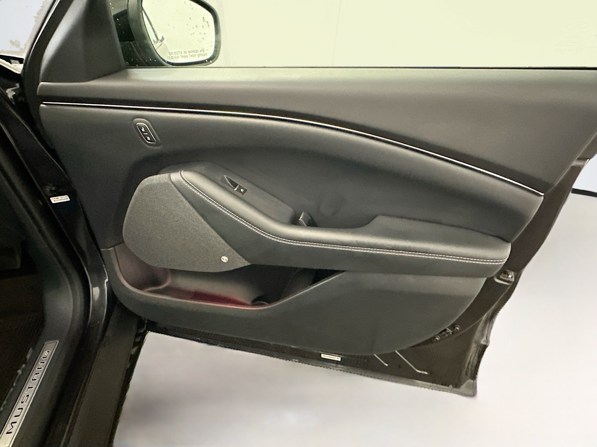 Used 2022 Ford Mustang Mach-E Premium image 35