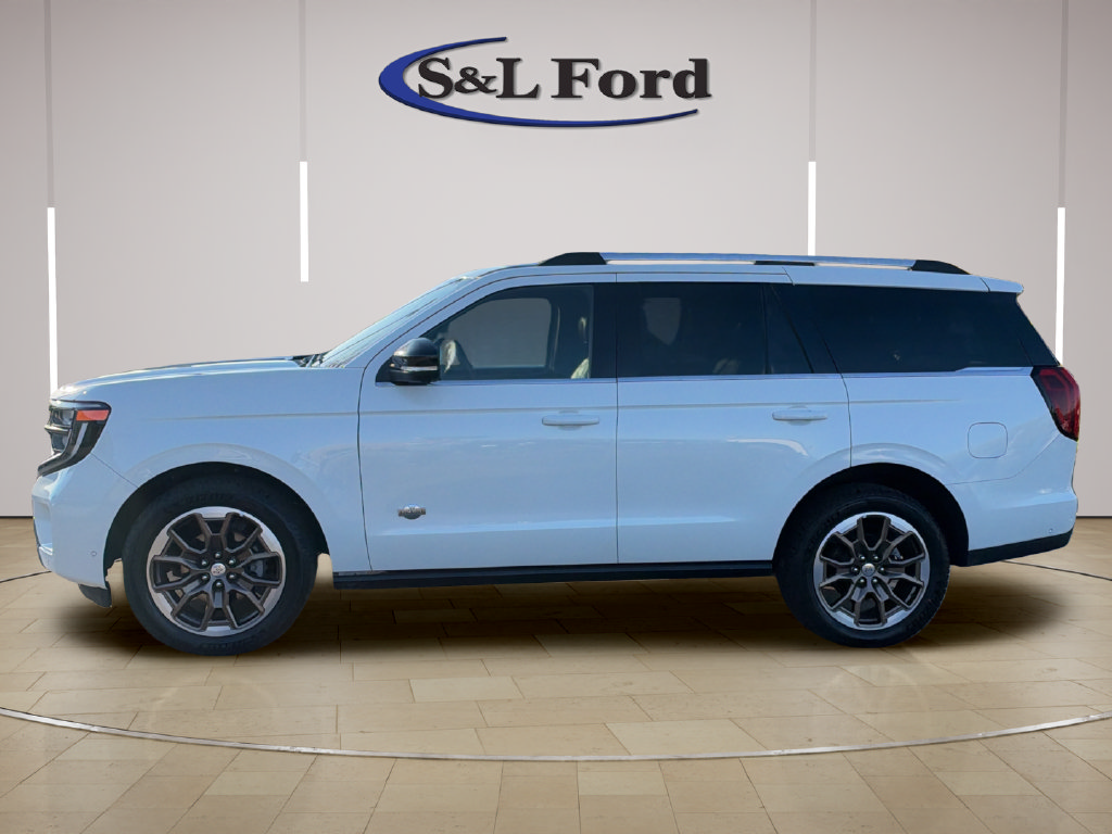 Certified 2025 Ford Expedition King Ranch AWD/4WD image 3