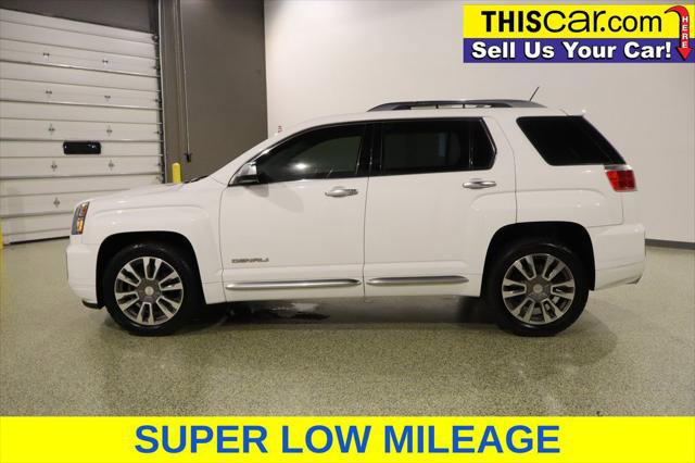 Used 2017 GMC Terrain Denali w/ Cargo Package FWD image 5