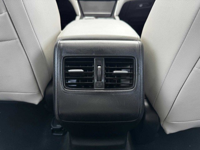 Used 2018 Honda Accord Touring image 38